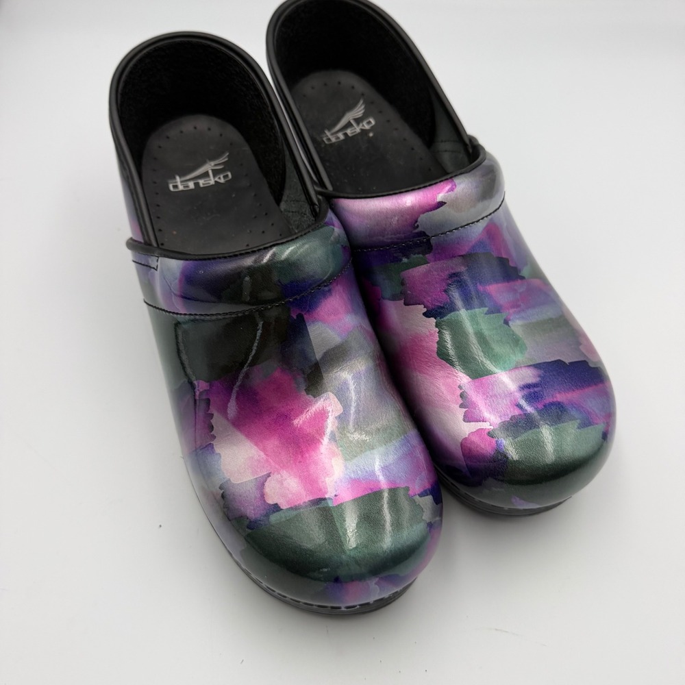 Dansko Professional Clogs Watercolor Floral Patent Leather Purple Green Size 42